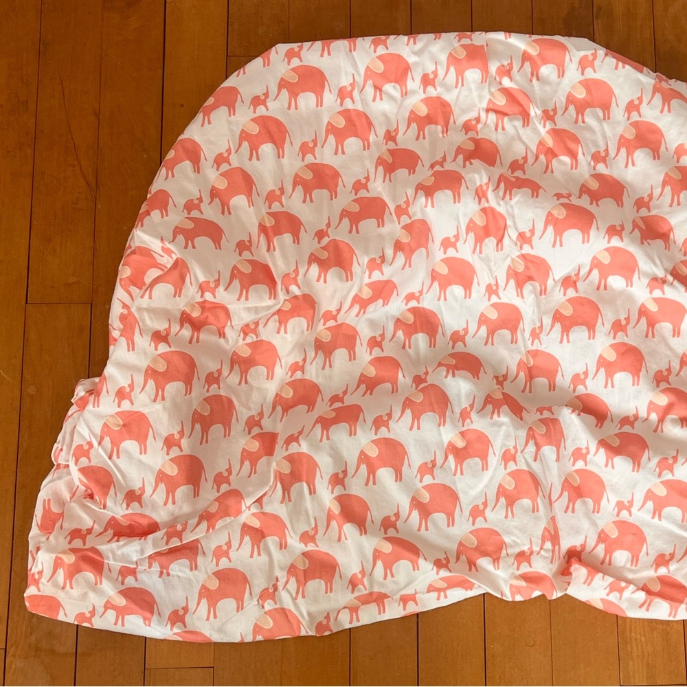 Cute Pink Elephants Print Crib Sheet